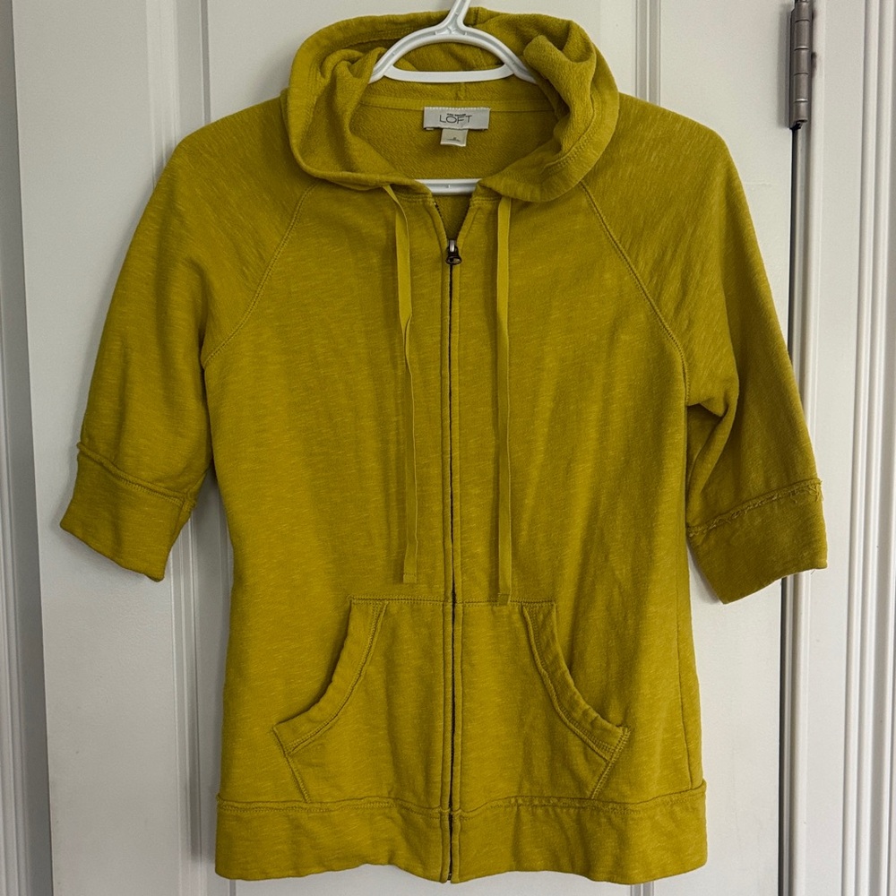 LOFT Yellow Green Mid Sleeve Textured Zip Hoodie🥰⭐️